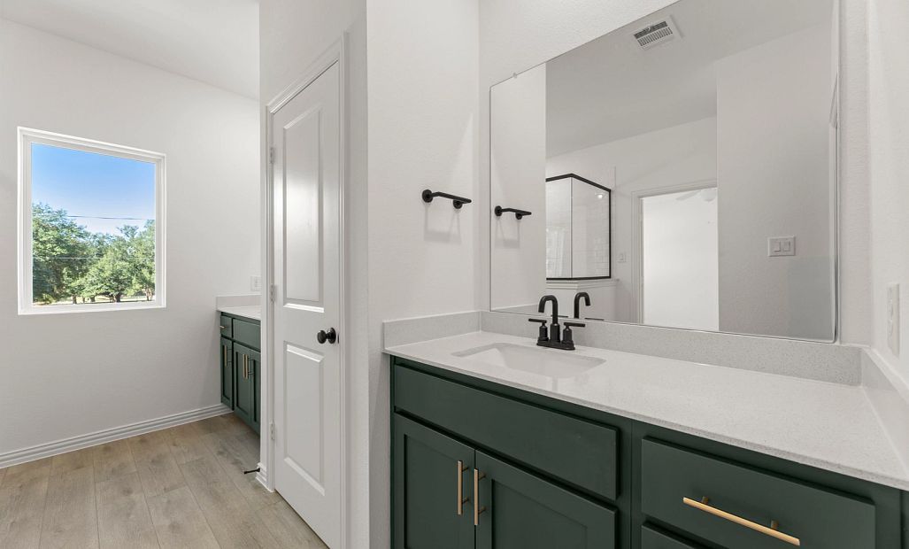 Primary Bathroom Representative Photo featuring the Luxe Collection