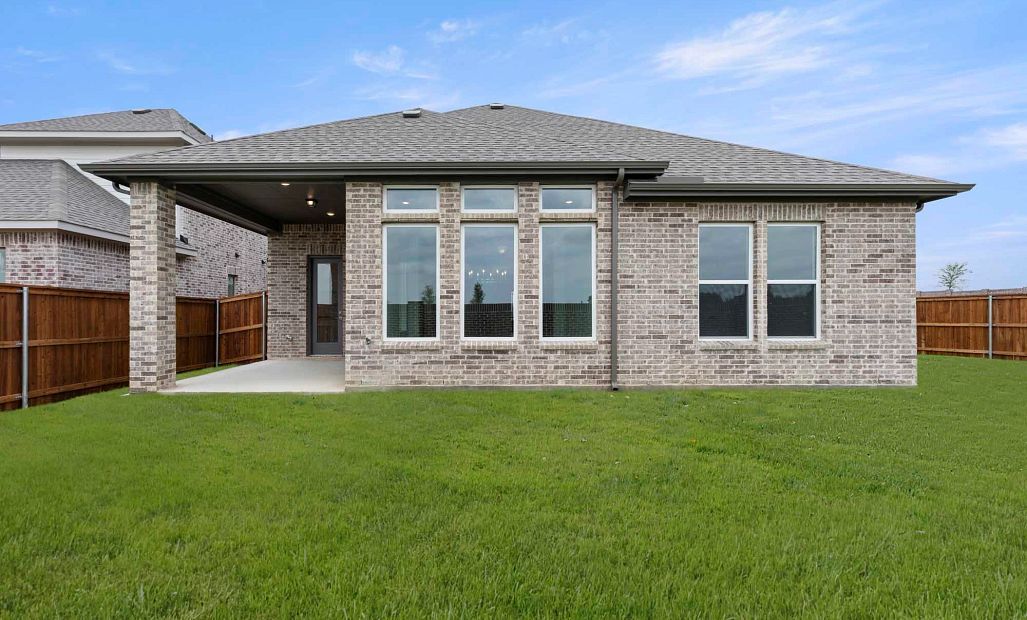 Rear Exterior Design Representative Photo