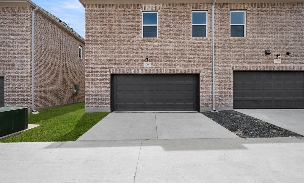 Rear Exterior Design Representative Photo