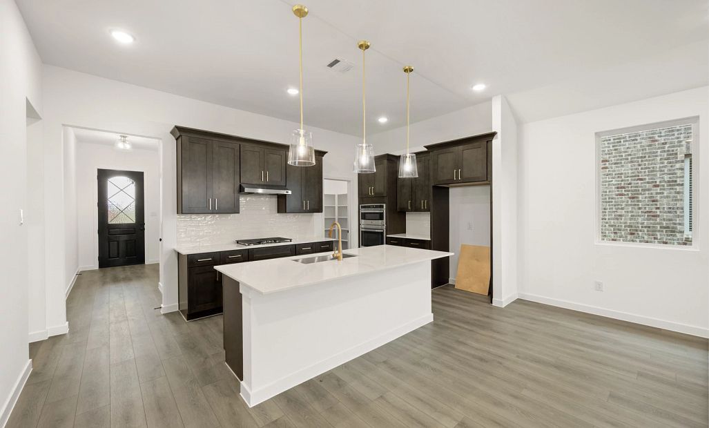 Kitchen Representative Photo featuring the Oxford Collection