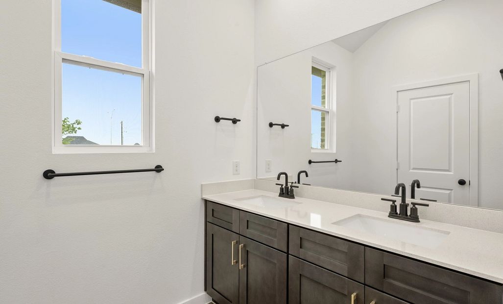 Primary Bathroom Representative Photo featuring the Oxford Collection