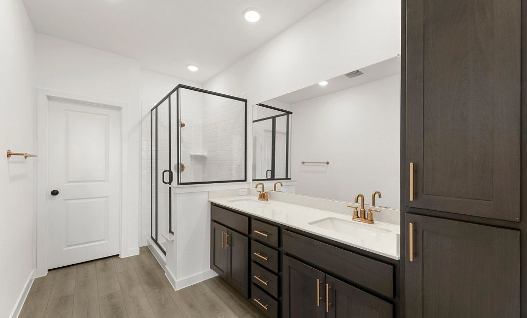 Primary Bathroom Representative Photo featuring the Laguna Collection