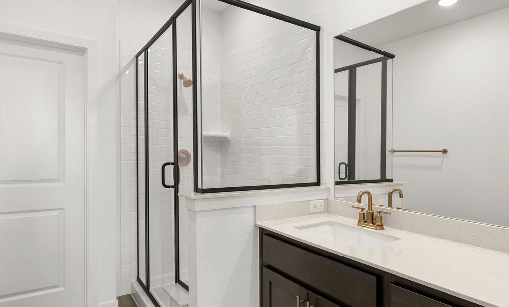 Primary Bathroom Representative Photo featuring the Laguna Collection