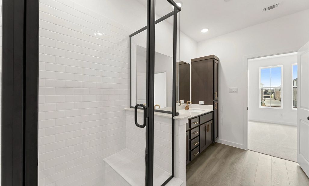 Primary Bathroom Representative Photo featuring the Laguna Collection