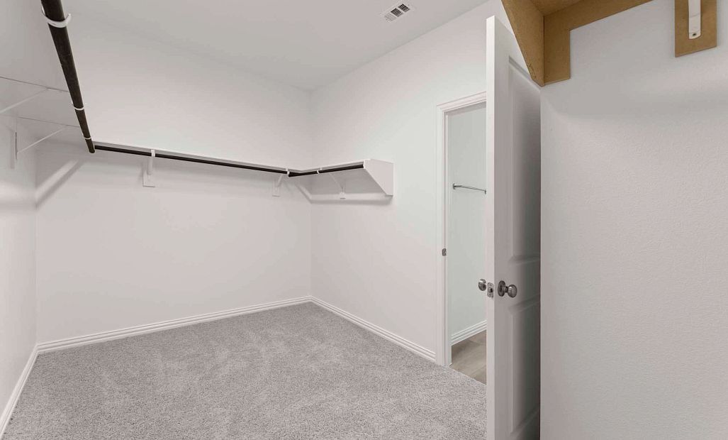 Primary Closet Representative Photo