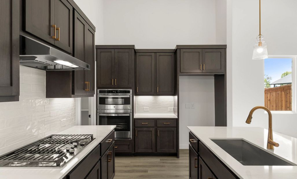 Kitchen featuring the Oxford Collection