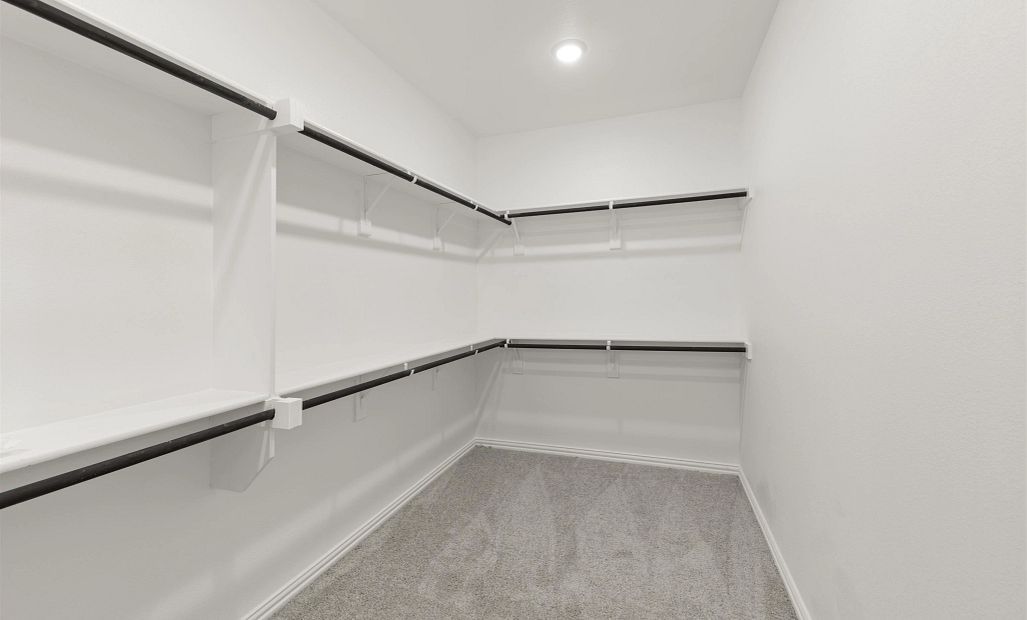 Primary Closet Representative Photo