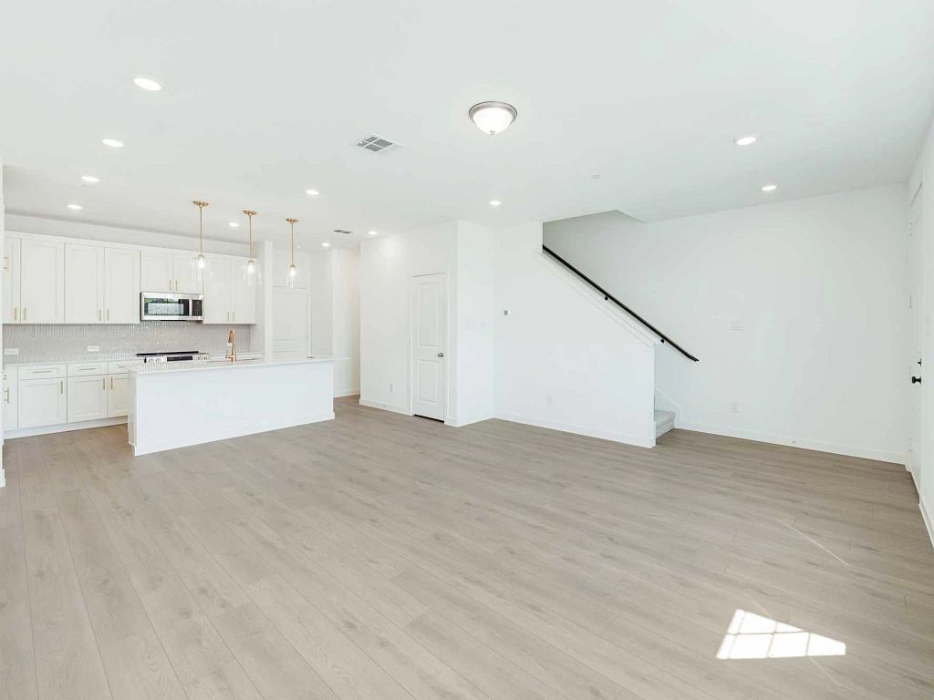 Parkside - Berkeley Interior Image 13
