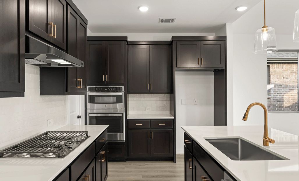 Kitchen featuring the Oxford Collection