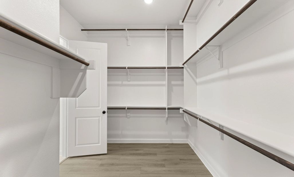Primary Closet Representative Photo