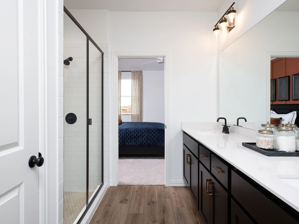 Meadow Park - Bowie Interior Image 6