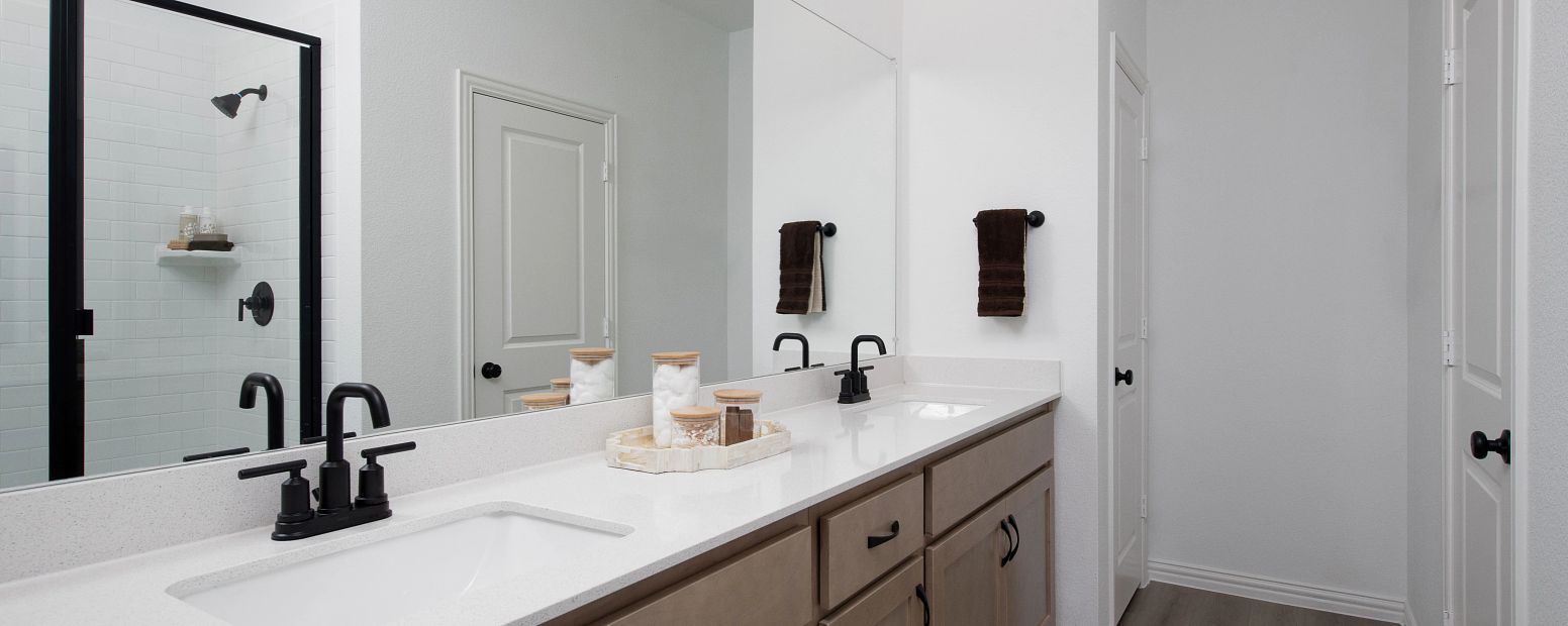 Creekview Fossil Ridge by Ashton Woods