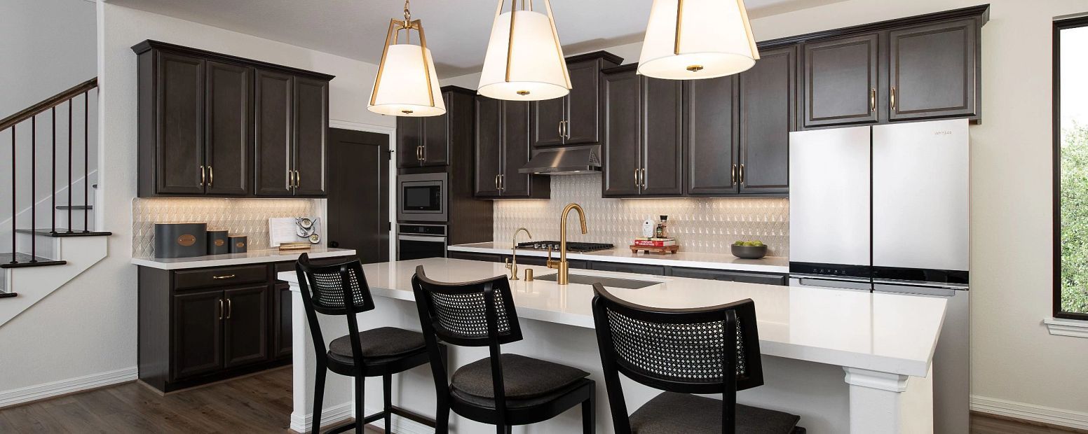 casa en Oakwood Estates por Ashton Woods