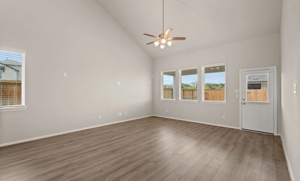 14827 Mission Avenue (Austin)