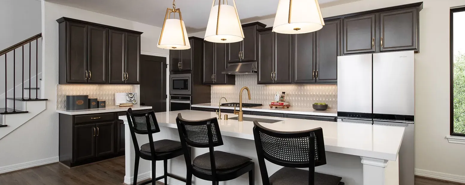 casa en Oakwood Estates por Ashton Woods