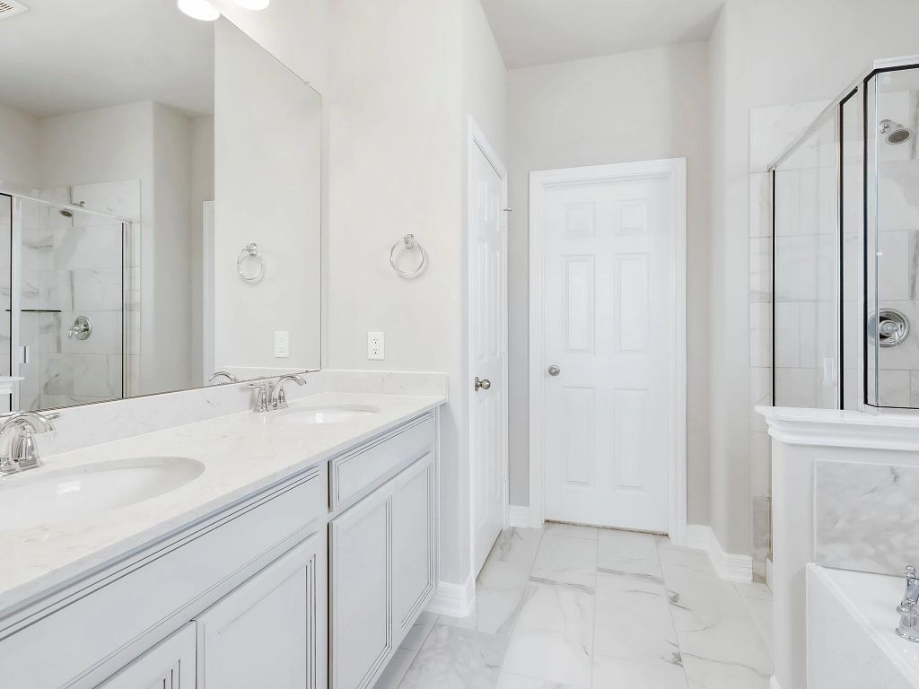 Westland Ranch - Oxford Interior Image 6