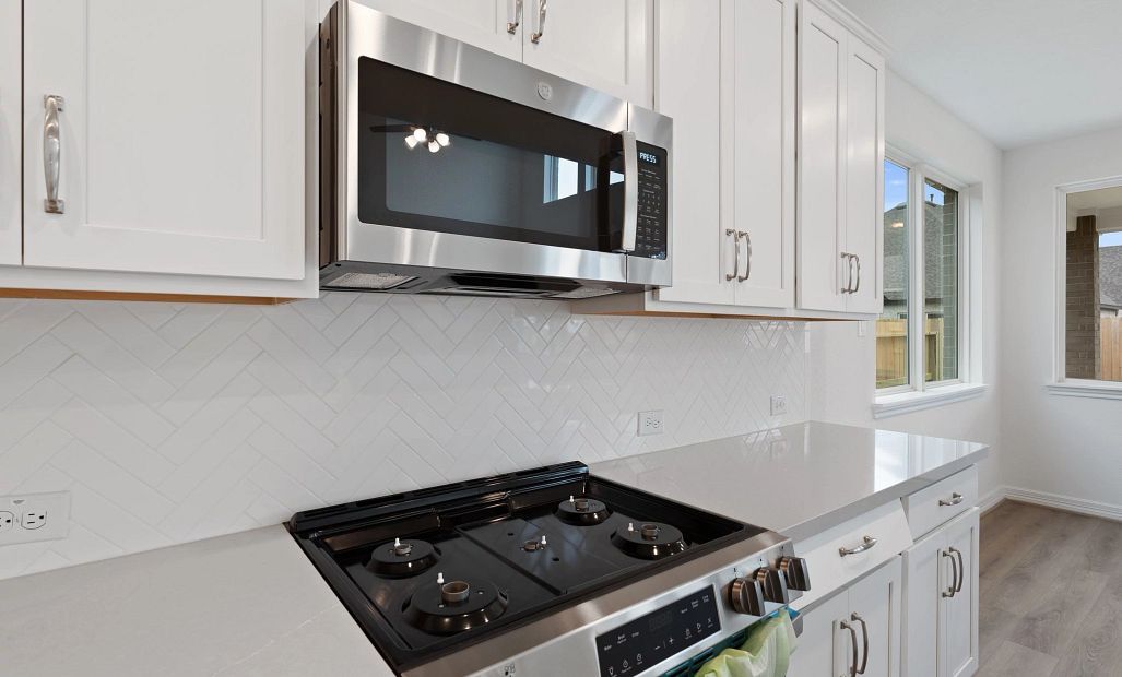 Sample product photo. Actual exterior and interior selections may vary by homesite. Photo may be