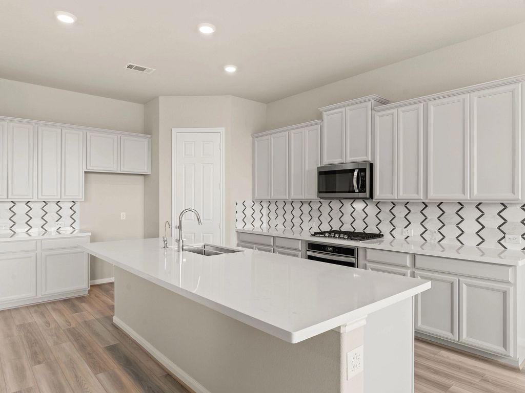 Sunterra Lakes - Sydney Interior Image 7