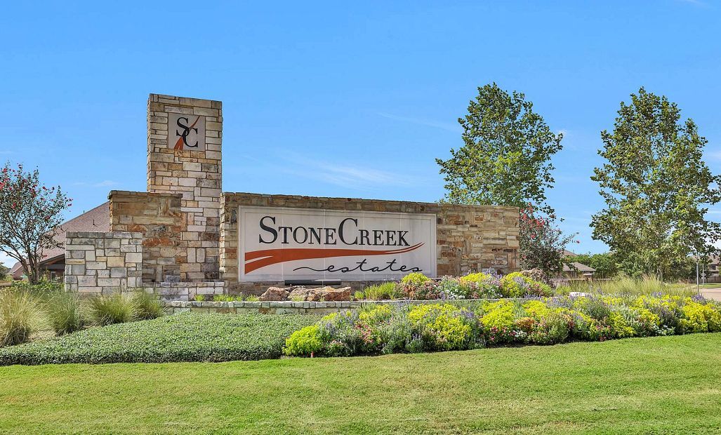 Welcome to the beautiful community of StoneCreek Estates, located in Richmond, Texas, zoned to Lamar