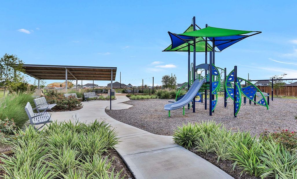 The fully equipped playground set is perfect for the kids to enjoy