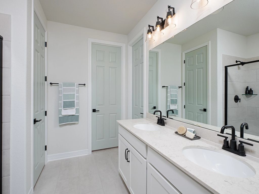 Azalea - Austin Interior Image 5