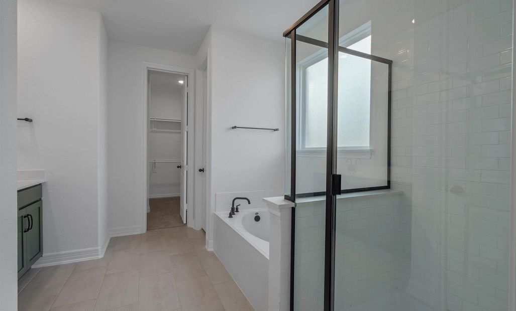 Primary bath. Note: Sample product photo. Actual exterior and interior selections may vary by