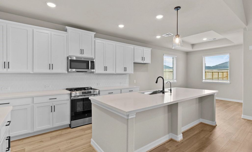 Sample product photo. Actual exterior and interior selections may vary by homesite. Photo may be