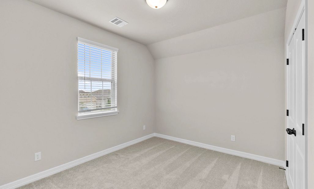 Sample product photo. Actual exterior and interior selections may vary by homesite. Photo may be