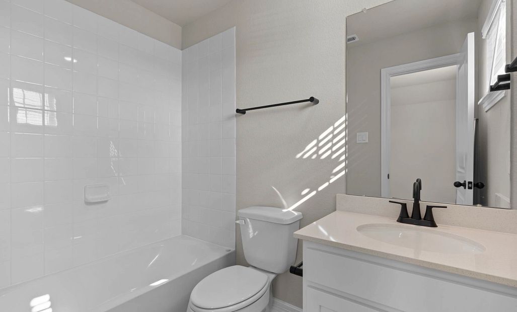 Sample product photo. Actual exterior and interior selections may vary by homesite. Photo may be