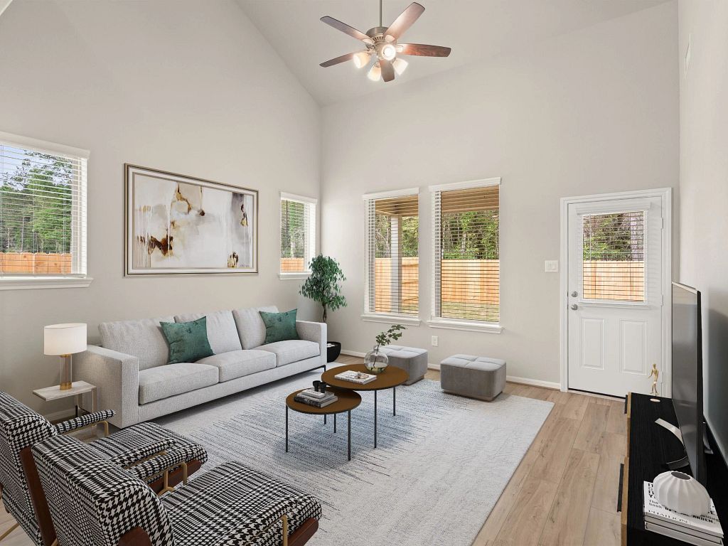 Emory Glen - Phoenix Interior Image 3