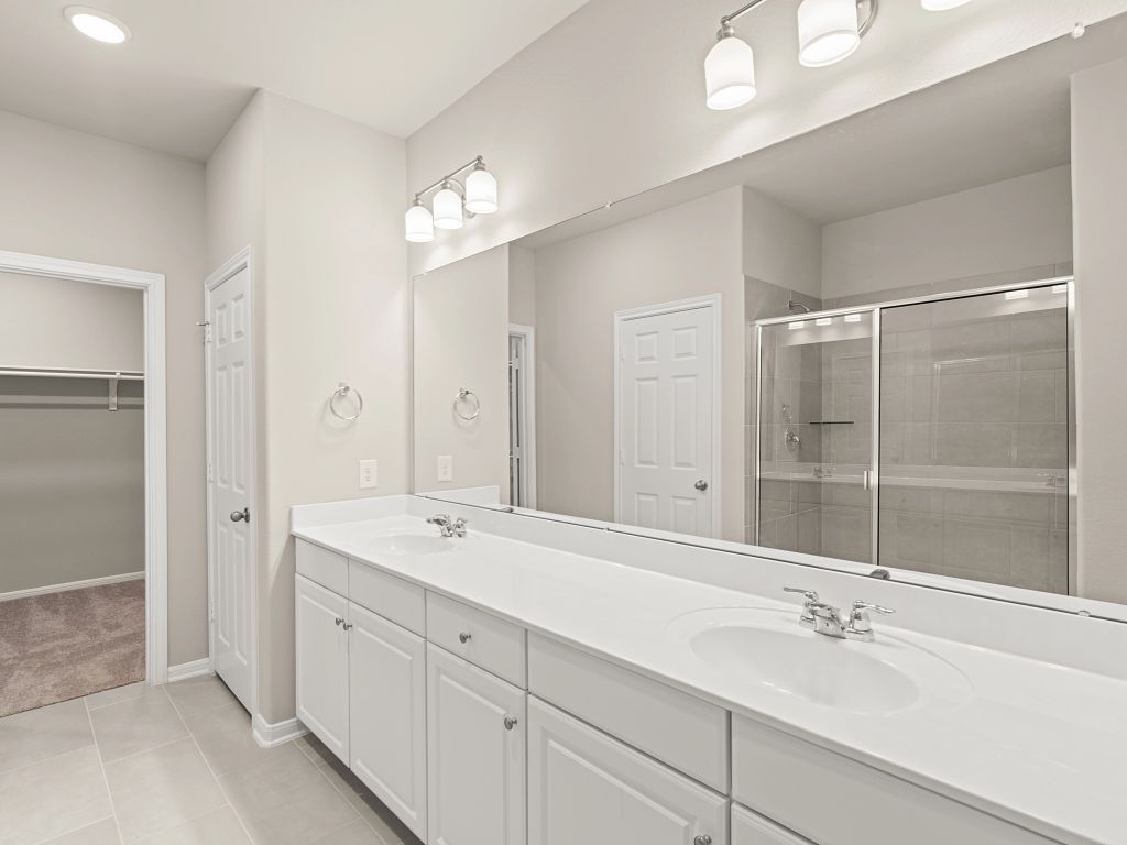 Emory Glen - Phoenix Interior Image 5