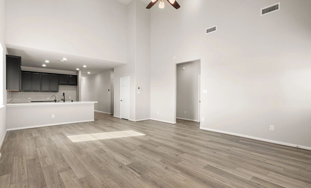 Sample photo - Family room
