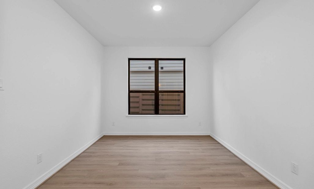 Sample product photo. Actual exterior and interior selections may vary by homesite. Photo may be