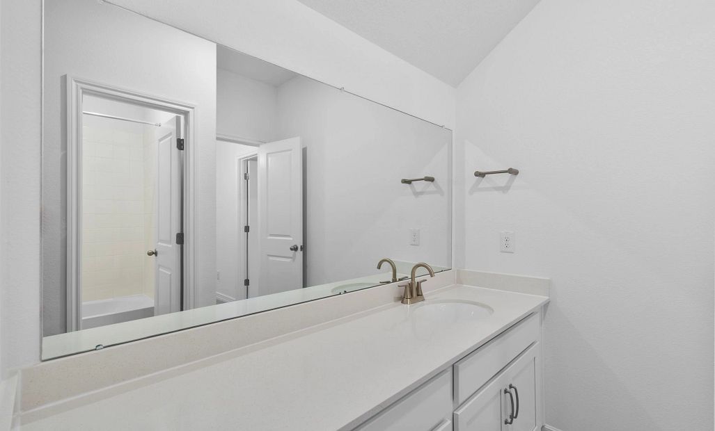 Sample product photo. Actual exterior and interior selections may vary by homesite. Photo may be
