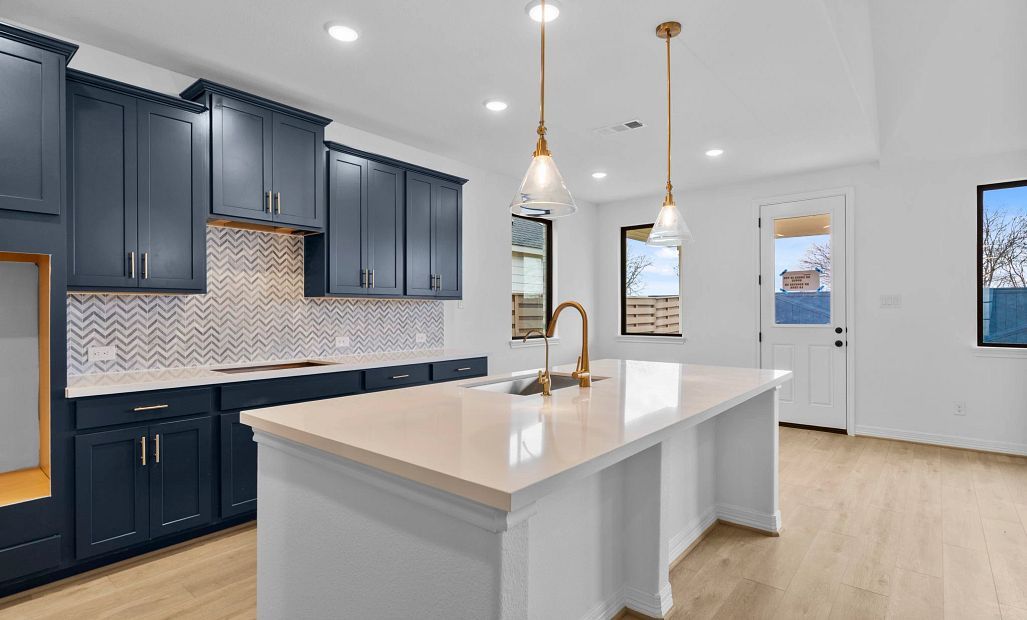Sample product photo. Actual exterior and interior selections may vary by homesite. Photo may be