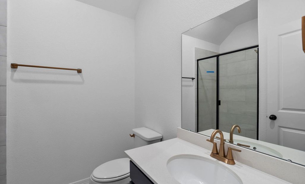 Sample product photo. Actual exterior and interior selections may vary by homesite. Photo may be