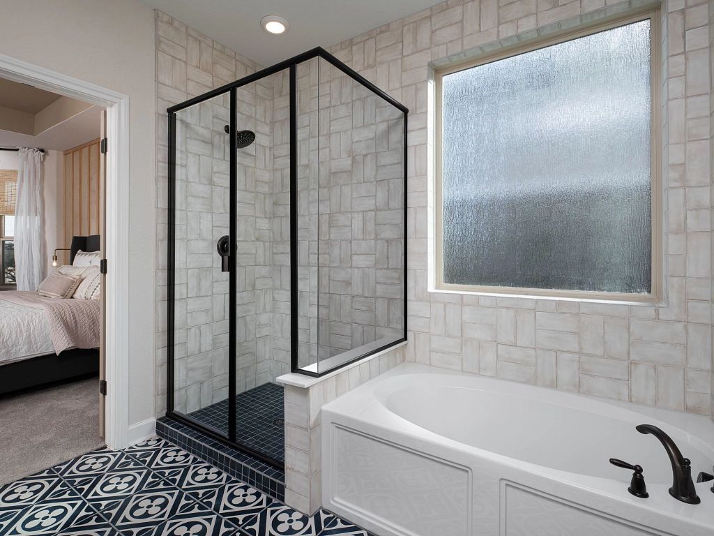 Austin Point - Odessa Interior Image 6