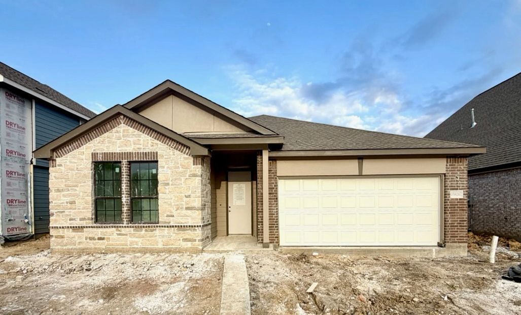 Edison - Cedar Pointe: Crosby, Texas - Ashton Woods