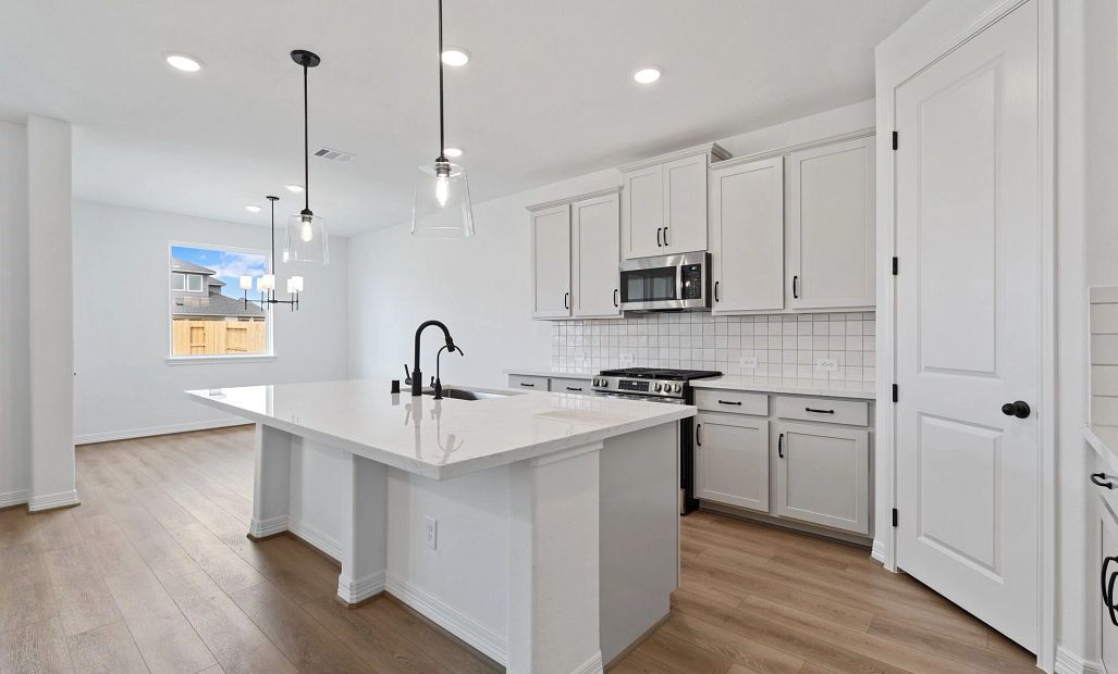 Sample product photo. Actual exterior and interior selections may vary by homesite. Photo may be
