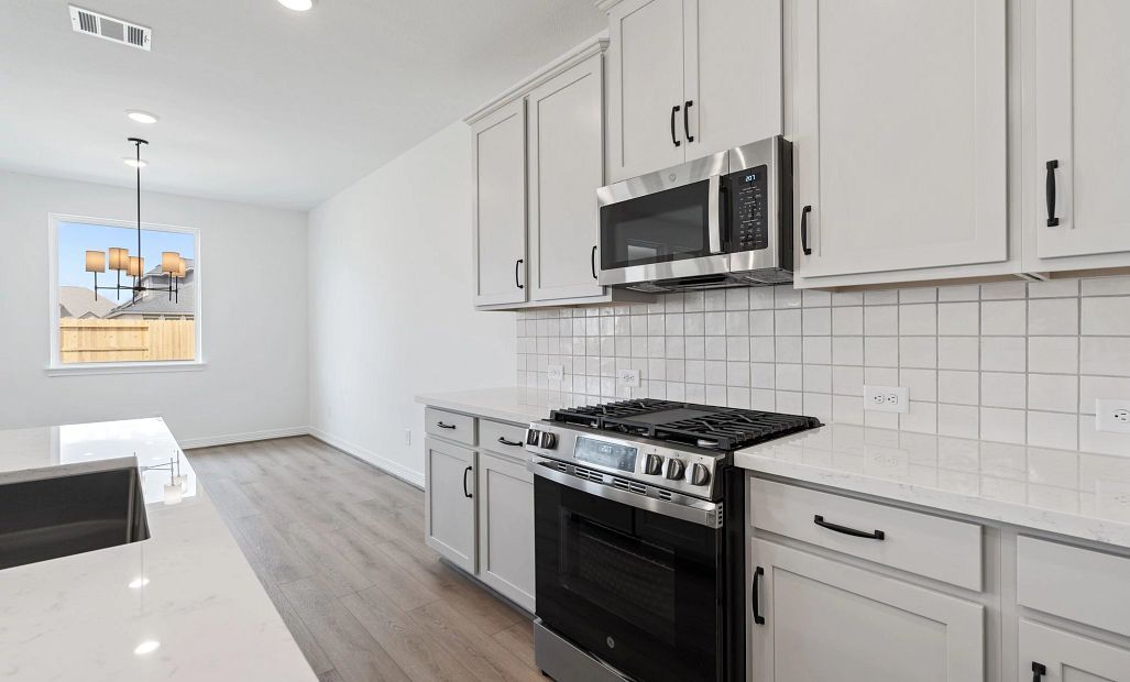 Sample product photo. Actual exterior and interior selections may vary by homesite. Photo may be