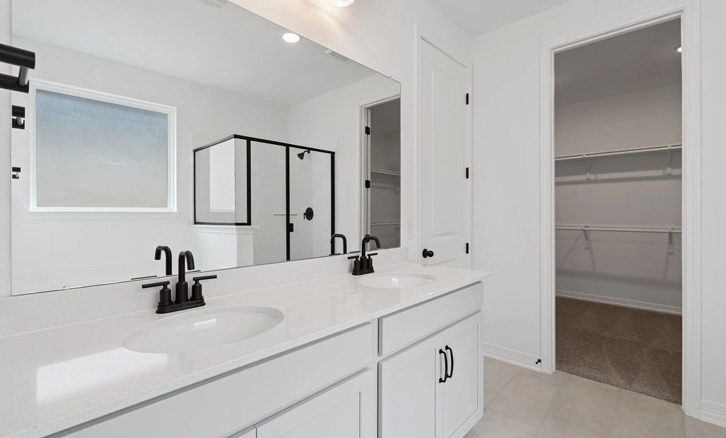 Sample product photo. Actual exterior and interior selections may vary by homesite. Photo may be