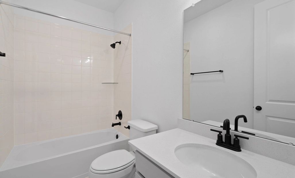 Sample product photo. Actual exterior and interior selections may vary by homesite. Photo may be