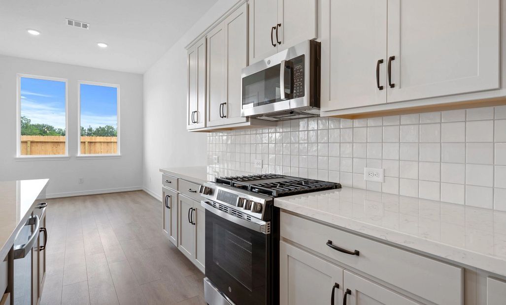 Sample product photo. Actual exterior and interior selections may vary by homesite. Photo may be