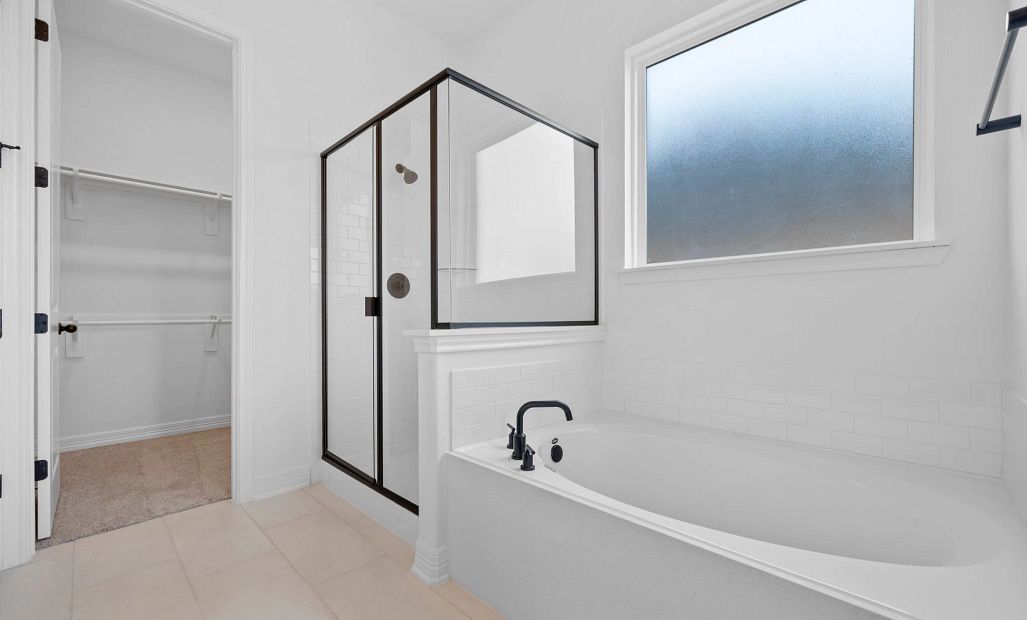 Sample product photo. Actual exterior and interior selections may vary by homesite. Photo may be