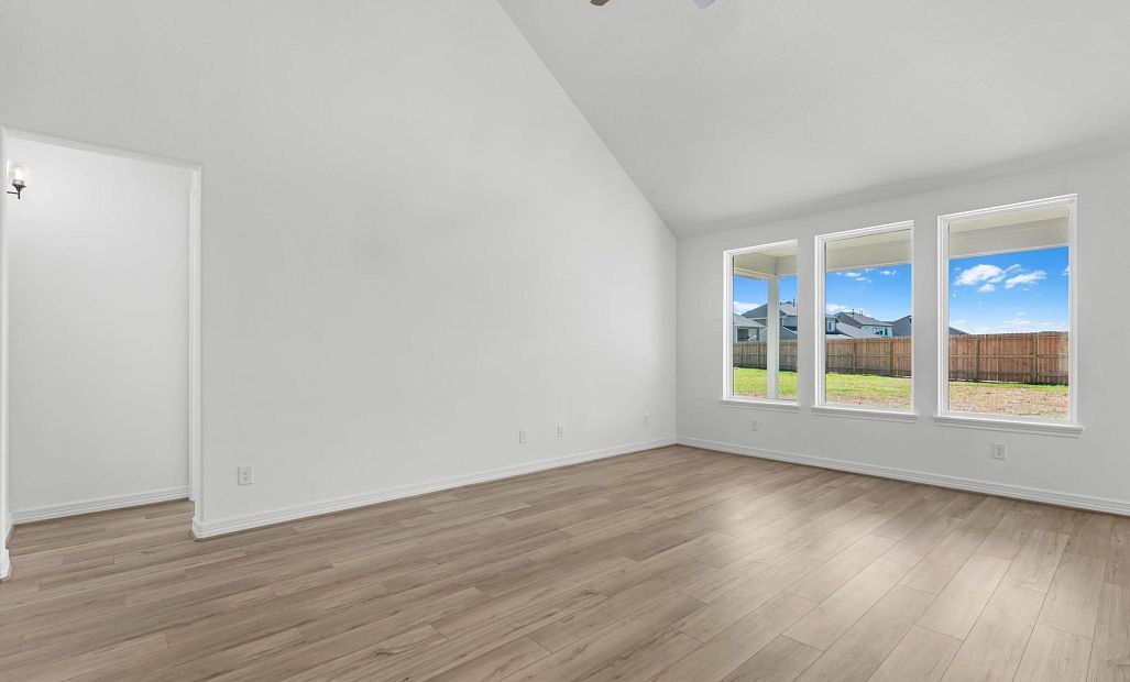 Sample product photo. Actual exterior and interior selections may vary by homesite. Photo may be