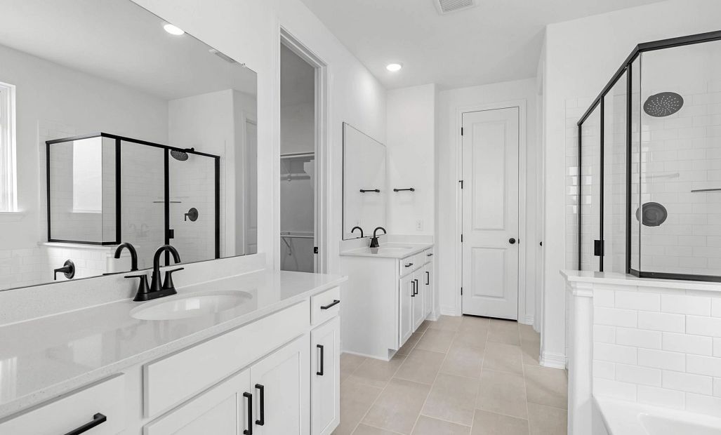Sample product photo. Actual exterior and interior selections may vary by homesite. Photo may be