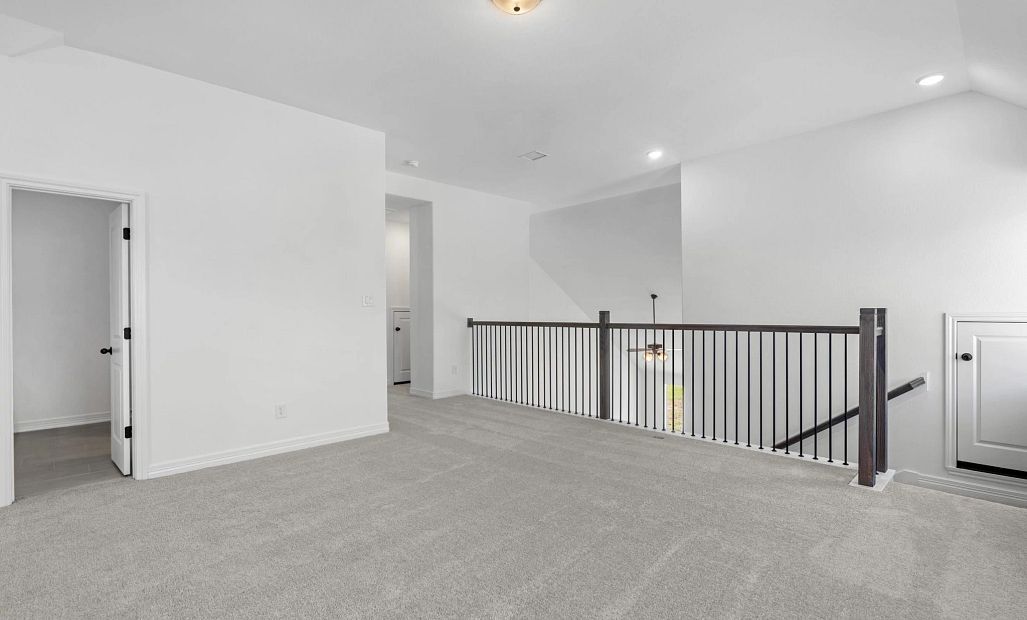 Sample product photo. Actual exterior and interior selections may vary by homesite. Photo may be