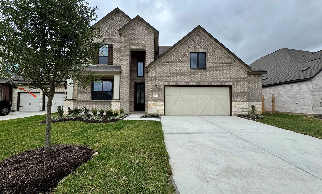 6111 Waterman Lake Lane (Aubrey)