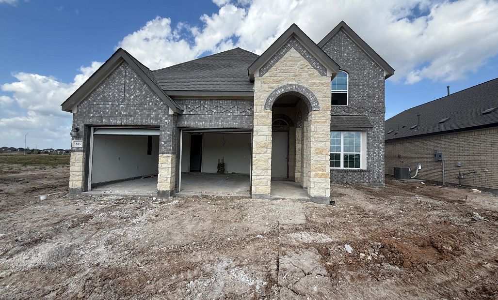 Tyler - Brookewater: Rosenberg, Texas - Ashton Woods