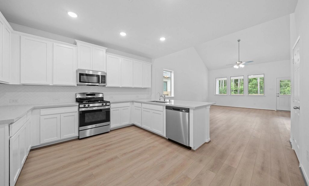 Sample product photo. Actual exterior and interior selections may vary by homesite. Photo may be